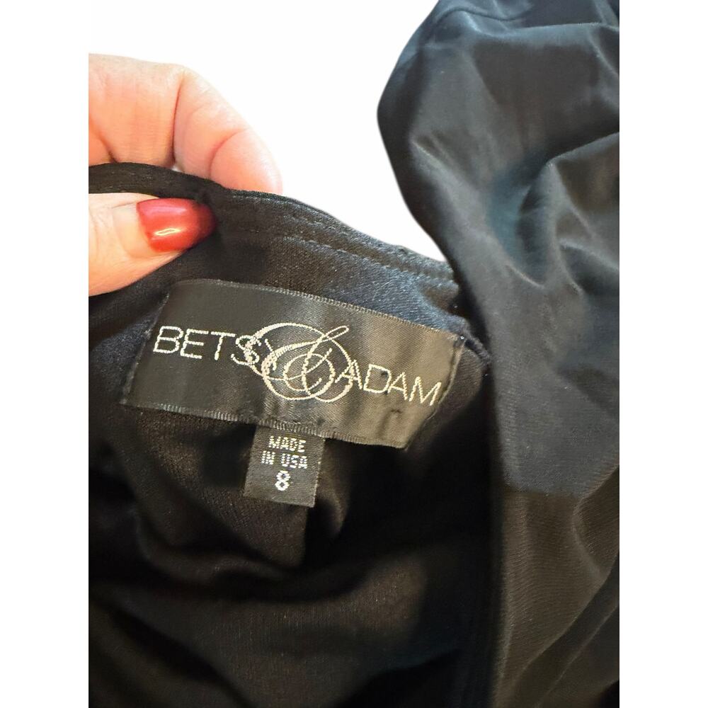 Betsy and Adam Black with Gold One Shoulder - Size 8 - Picture 8 of 9